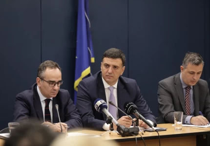 Συνέντευξη Τύπου Υπουργού Υγείας Βασίλη Κικίλια και Υφυπουργού Υγείας Βασίλη Κοντοζαμάνη