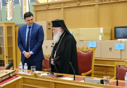 Συνάντηση Υπουργού Υγείας Βασίλη Κικίλια με τον Αρχιεπίσκοπο Αθηνών και πάσης Ελλάδας κ. Ιερώνυμο - Παράδοση δωρεάς της Εκκλησίας της Ελλάδος προς το Εθνικό Σύστημα Υγείας