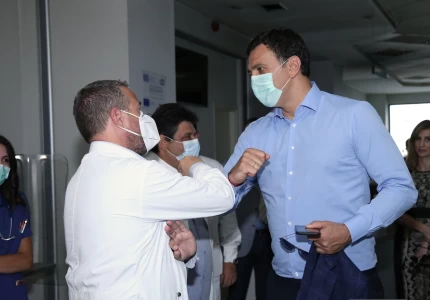 Ο Υπουργός Υγείας, Β. Κικίλιας στην Κέρκυρα. Νέος, μεγάλος, τελευταίας τεχνολογίας μοριακός αναλυτής στο νοσοκομείο του νησιού