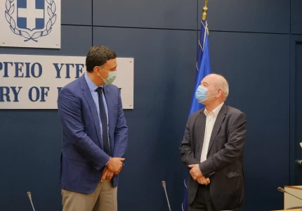 Παρουσία του Υπουργού Υγείας Βασίλη Κικίλια υπογράφηκαν οι συμβάσεις κτιριακής διαμόρφωσης για τη δημιουργία νέων 174 κλινών ΜΕΘ και ΜΑΦ, δωρεά του Ιδρύματος Σταύρος Νιάρχος