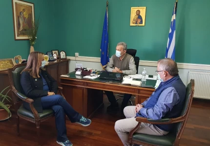 Επίσκεψη Υφυπουργού Υγείας Ζωής Ράπτη στο ΚΥ Καρλοβάσου και στο Δήμο Δυτικής Σάμου