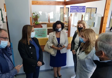 Επίσκεψη Υφυπουργού Υγείας Ζωής Ράπτη στο ΚΥ Καρλοβάσου και στο Δήμο Δυτικής Σάμου
