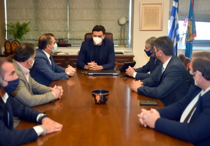 Την κτηριακή, ψηφιακή και ενεργειακή αναβάθμιση των Νοσοκομείων, Κέντρων Υγείας και Περιφερειακών Ιατρείων της χώρας, ανακοίνωσε από την Καλαμάτα ο Υπουργός Υγείας Βασίλης Κικίλιας