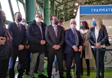 Εγκαίνια νέου mega Εμβολιαστικού Κέντρου στη Γλυφάδα