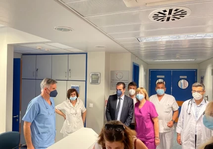 Επίσκεψη Υπουργού Υγείας Θάνου Πλεύρη στο νοσοκομείο ΕΛΕΝΑ ΒΕΝΙΖΕΛΟΥ