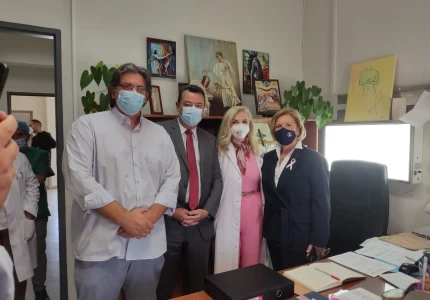 Επίσκεψη της Αναπληρώτριας Υπουργού Υγείας στο Αντικαρκινικό Νοσοκομείο Πειραιά  