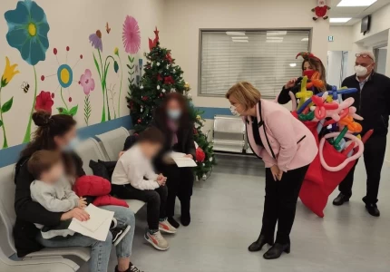 Χριστουγεννιάτικη επίσκεψη της Αναπληρώτριας Υπουργού στο «Νοσοκομείο Παίδων Πεντέλης»