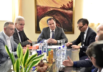 Επίσκεψη του Υπουργού Υγείας Άδωνι Γεωργιάδη και του Υφυπουργού Μάριου Θεμιστοκλέους στο Π.Γ.Ν. και στο Γ.Ν. Λάρισας