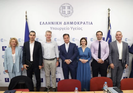 Συνάντηση του Υπουργού Υγείας Άδωνι Γεωργιάδη με τις διοικήσεις της ΠΕΦ, του ΣΦΕΕ, του PIF και του ΣΑΦΕΕ, παρουσία του Υπουργού Επικρατείας Άκη Σκέρτσου