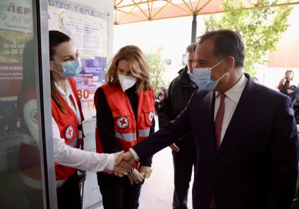 Επίσκεψη του Υπουργού Υγείας στο ΓΝΑ «Ευαγγελισμός» για την πρώτη μέρα εφαρμογής του προγράμματος υποστήριξης των ΤΕΠ από εθελοντές του Ελληνικού Ερυθρού Σταυρού