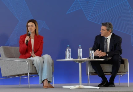 Ειρήνη Αγαπηδάκη: «Παγιδευμένοι» στην οθόνη 3 στους 4 νέους κάνουν doomscrolling – Η ψηφιακή απειλή και οι νέες δράσεις Υγείας για την ελληνική οικογένεια