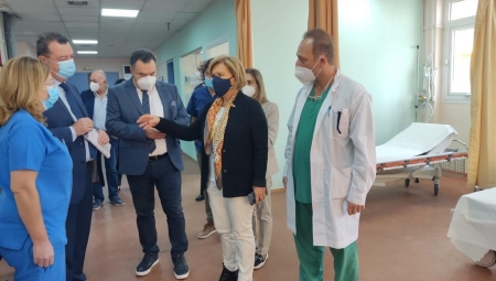 Επίσκεψη Αναπληρώτριας Υπουργού Υγείας Μίνας Γκάγκα στο Γενικό Νοσοκομείο Μυτιλήνης