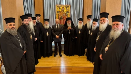 Συνάντηση του Υφυπουργού Υγείας Δημήτρη Βαρτζόπουλου με τον Μακαριώτατο Αρχιεπίσκοπο και την Ιερά Σύνοδο για την ίδρυση Μονάδων Ολικής Φροντίδας Ψυχικής Υγείας