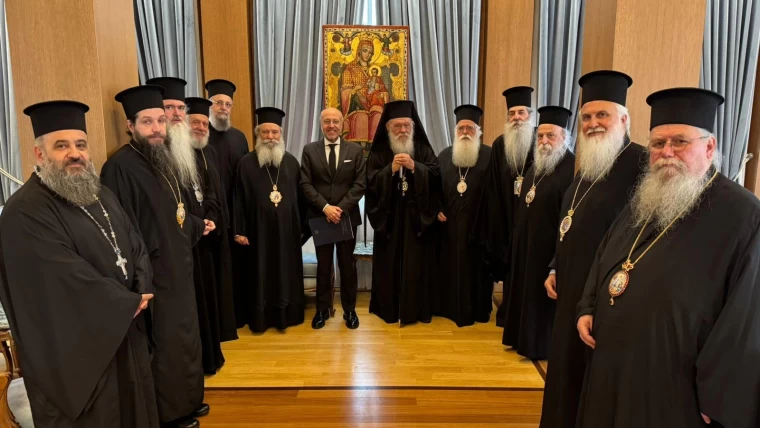 Συνάντηση του Υφυπουργού Υγείας Δημήτρη Βαρτζόπουλου με τον Μακαριώτατο Αρχιεπίσκοπο και την Ιερά Σύνοδο για την ίδρυση Μονάδων Ολικής Φροντίδας Ψυχικής Υγείας