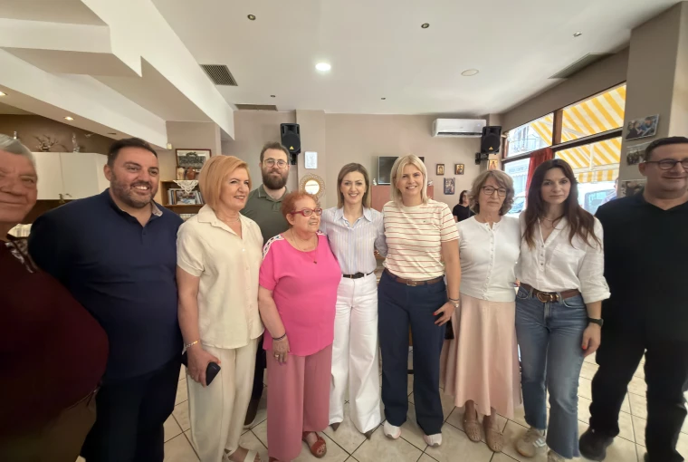 Ο γιατρός στην πόρτα του πολίτη: Στο Ίλιον η Ειρήνη Αγαπηδάκη με τις Κινητές Ομάδες Υγείας – Νέες υγειονομικές υποδομές για τη Δυτική Αθήνα