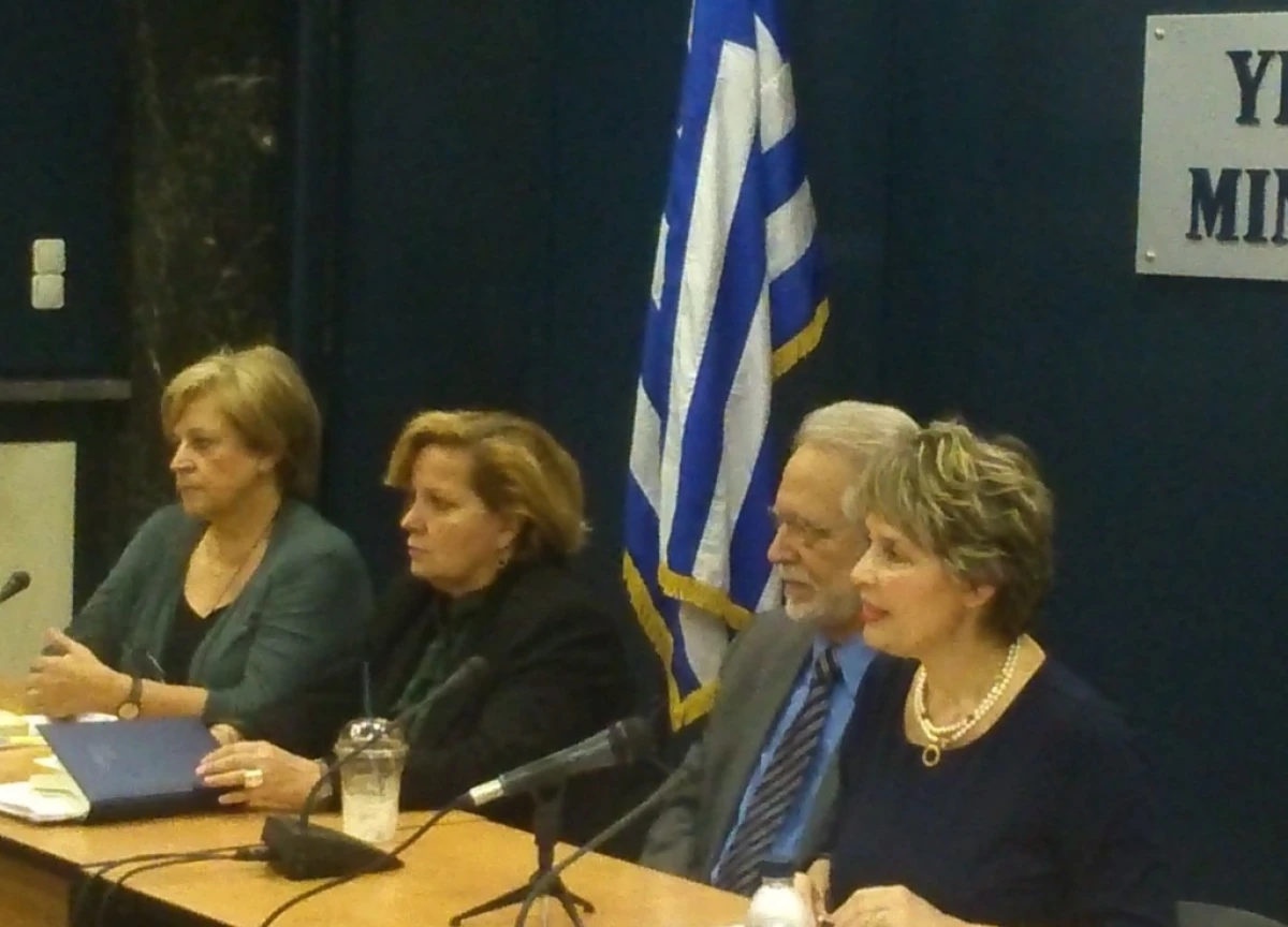 Κύρια σημεία της Συνέντευξης Τύπου της Υφυπουργού Υγείας, Κατερίνας Παπακώστα, για τον Μητρικό Θηλασμό.