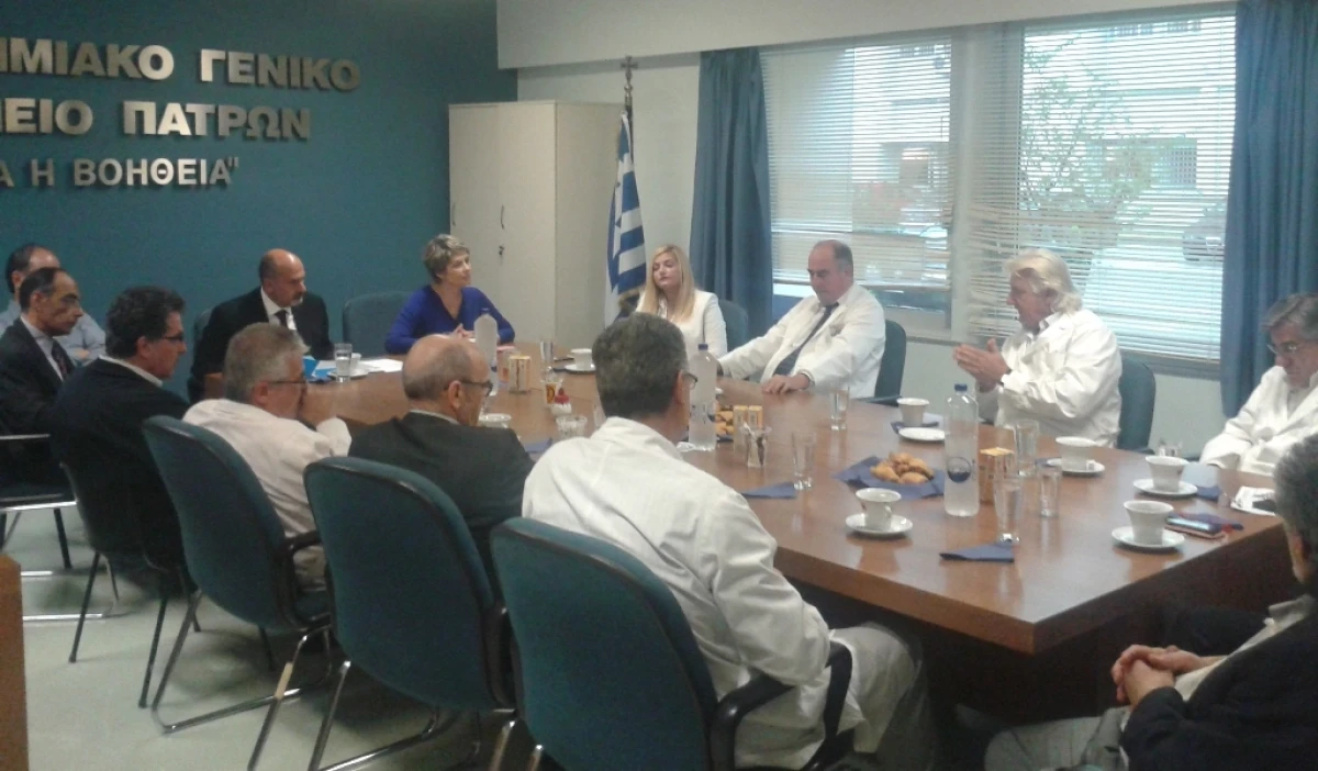 Επίσκεψη της Υφυπουργού Υγείας, Κατερίνας Παπακώστα, στην Πάτρα για την εκστρατεία ελέγχου μαστού.