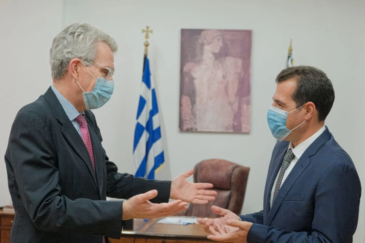 Συνάντηση του Υπουργού Υγείας Θάνου Πλεύρη με τον Πρέσβη των ΗΠΑ Geoffrey Pyatt