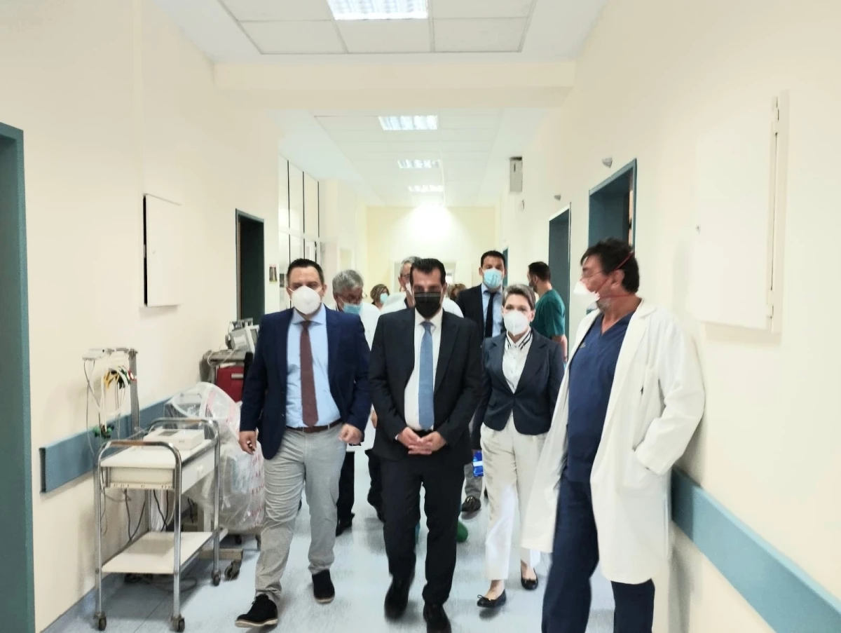 Επίσκεψη Υπουργού Υγείας Θάνου Πλεύρη στο ΓΝΑ Λαϊκό
