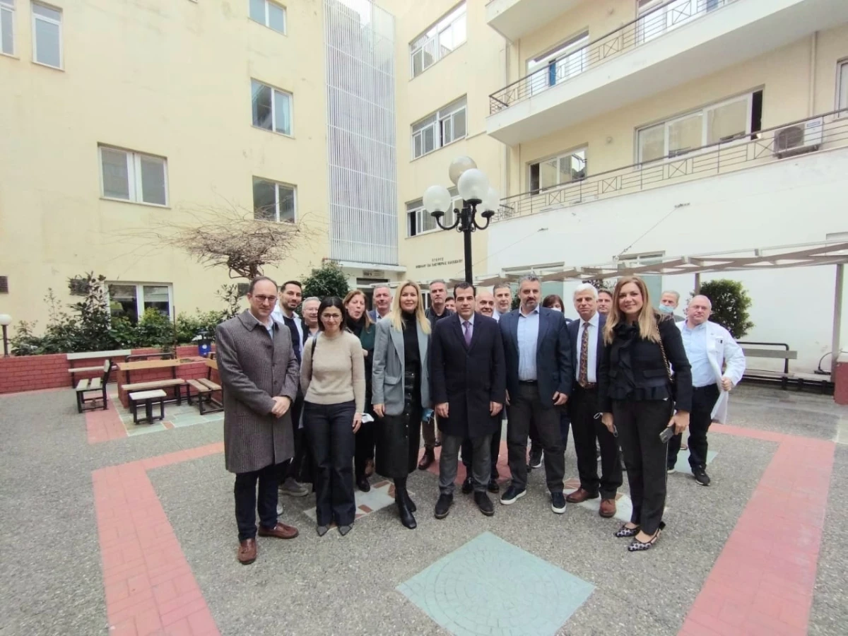 Επίσκεψη Υπουργού Υγείας Θάνου Πλεύρη στο Αντικαρκινικό νοσοκομείο 