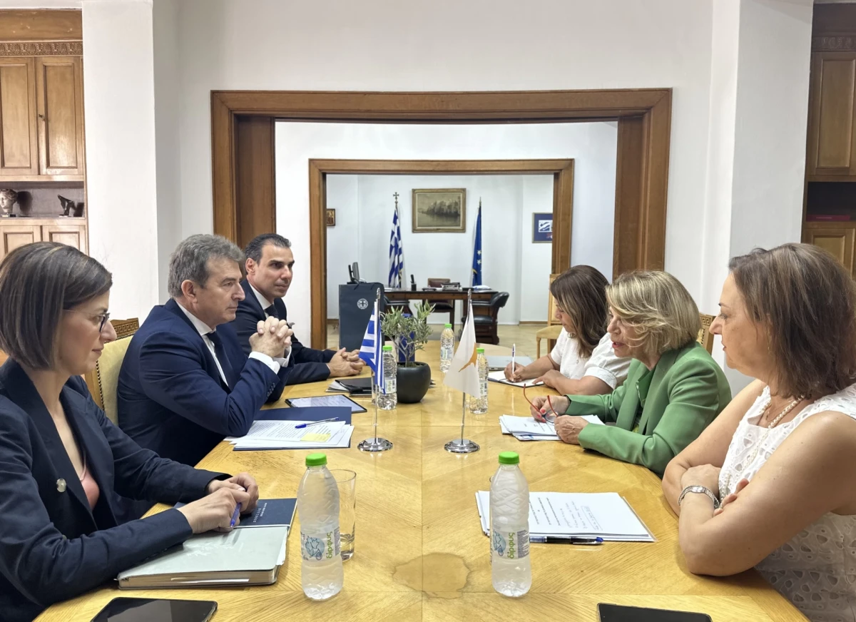 Συνάντηση Υπουργού Υγείας, Μιχάλη Χρυσοχοΐδη με την Κύπρια ομόλογό του, Δρ Πόπη Κανάρη