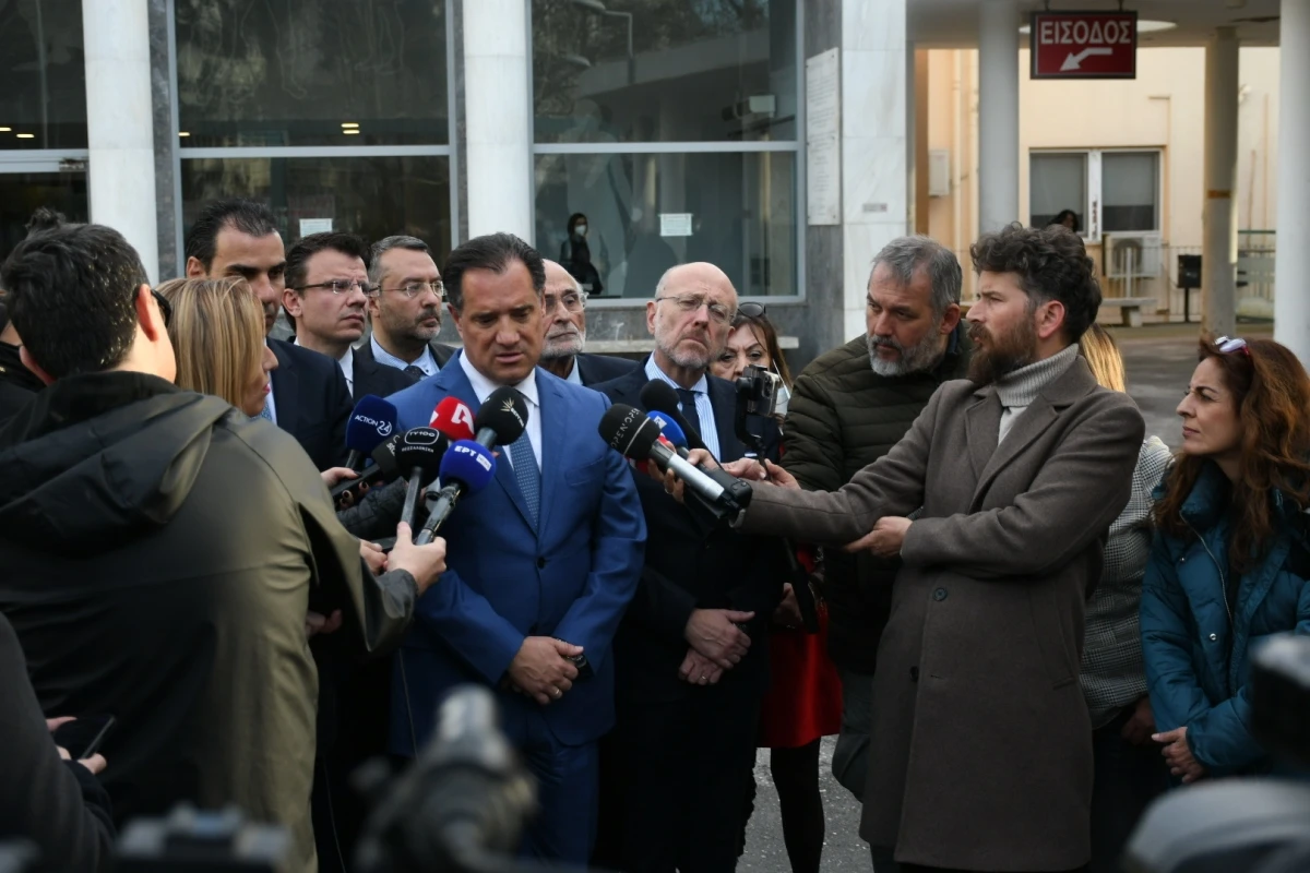 Επίσκεψη του Υπουργού Υγείας Άδωνι Γεωργιάδη και των Υφυπουργών Μάριου Θεμιστοκλέους - Δημήτρη Βαρτζόπουλου σε Νοσοκομεία της Θεσσαλονίκης όπου πραγματοποιήθηκαν τα πρώτα απογευματινά χειρουργεία