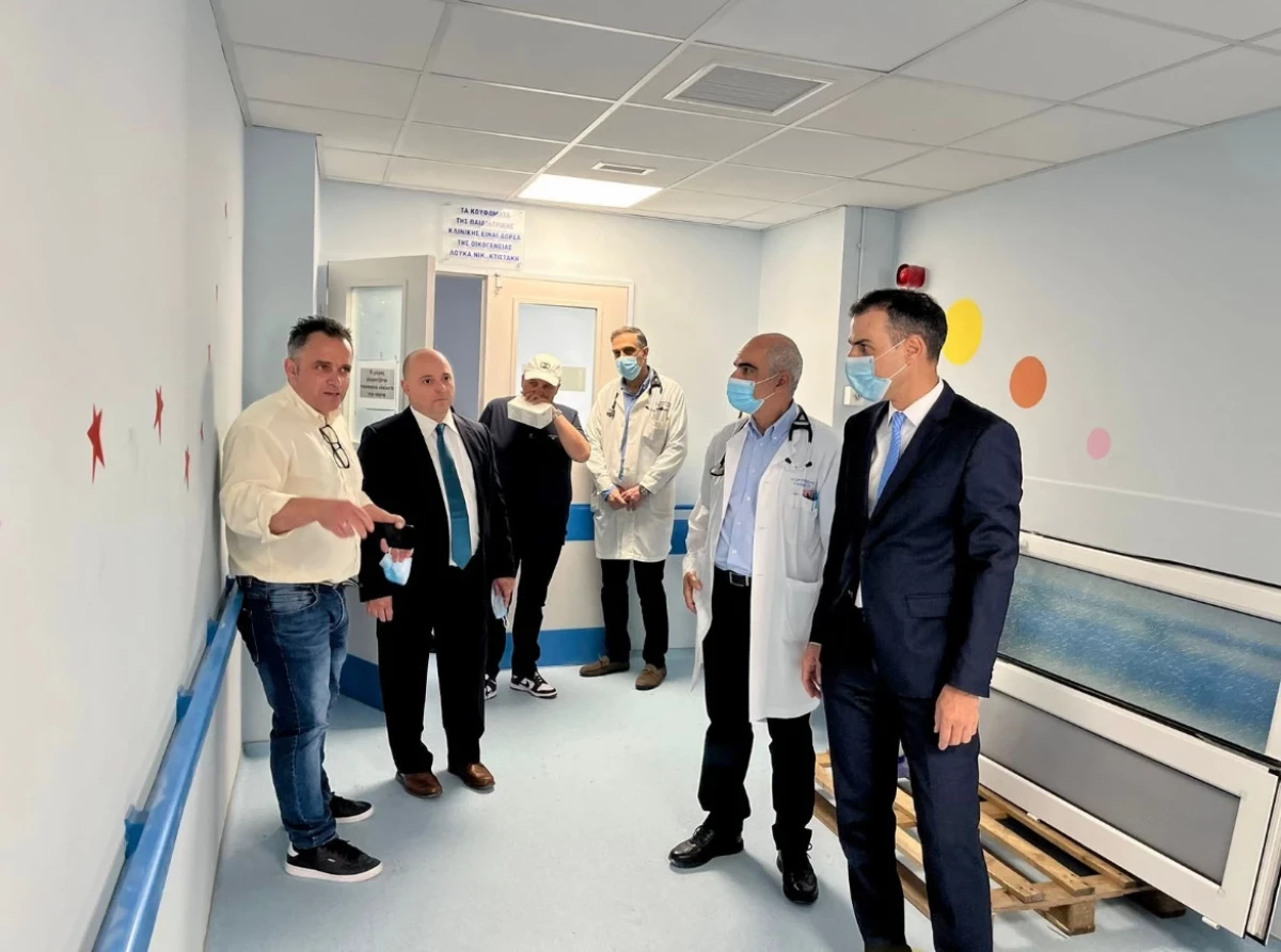 Επίσκεψη του Υφυπουργού Υγείας Μάριου Θεμιστοκλέους στο Γενικό Νοσοκομείο Χίου: «Δέσμευσή μας η συνεχής στήριξη των υγειονομικών δομών στα νησιά»