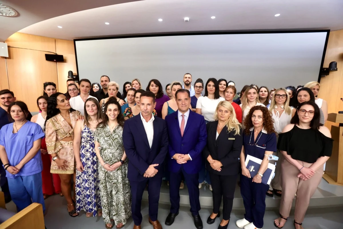 Ορκωμοσία  49 νέων νοσηλευτών στο νοσοκομείο «Ευαγγελισμός» παρουσία του Υπουργού Υγείας Άδωνι Γεωργιάδη