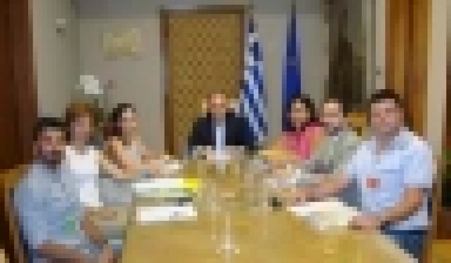 Συνάντηση του Υφυπουργού Υγείας, κ. Αντώνη  Μπέζα, με εκπροσώπους του Πανελλήνιου Συλλόγου Λογοπεδικών – Λογοθεραπευτών (ΠΣΛ), του Πανελλήνιου Συλλόγου Λογοθεραπευτών – Ειδικών Παιδαγωγών (ΠΕ) και του Συλλόγου Επιστημόνων Λογοπαθολόγων – Λογοθεραπευτών