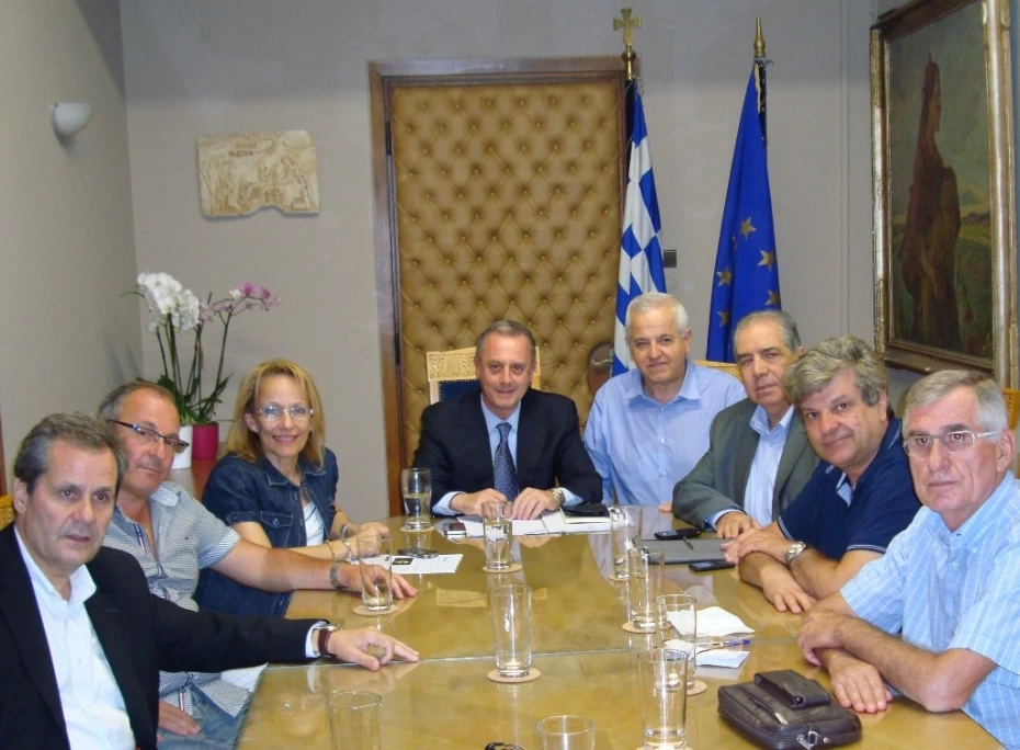 Συνάντηση του Υφυπουργού Υγείας, κ. Αντώνη  Μπέζα, με τον Πρόεδρο και το ΔΣ του Πανελλήνιου Ιατρικού Συλλόγου.