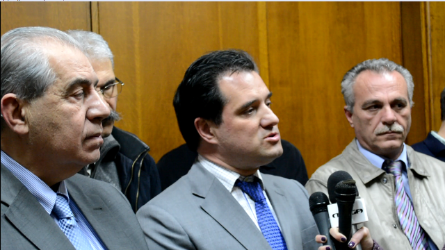 Δηλώσεις του Υπουργού Υγείας, κ. Άδωνι Γεωργιάδη, μετά το πέρας της συνάντησης με εκπροσώπους του Πανελληνίου Ιατρικού Συλλόγου και της ΠΟΣΕΥΠ-ΕΟΠΥΥ.