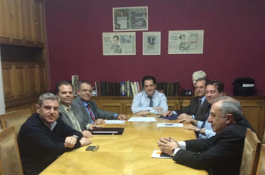 Συνάντηση του Υπουργού Υγείας, κ. Άδωνι Γεωργιαδη, με το Προεδρείο της ΕΝΙ-ΕΟΠΥΥ.