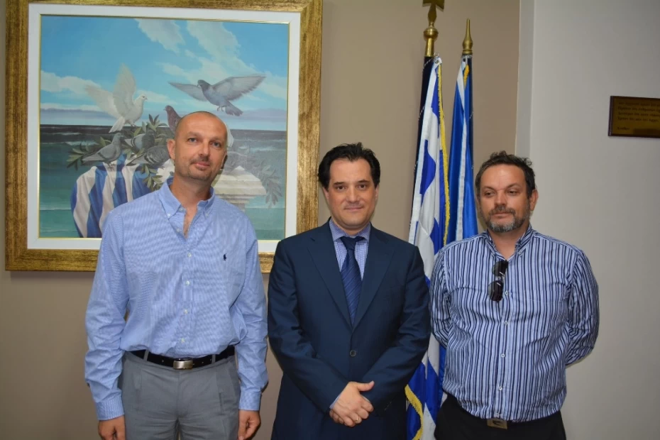 Συνάντηση του Υπουργού Υγείας, κ. Άδωνι Γεωργιάδη, με τον Πανελλήνιο Σύλλογο Ιπποθεραπευτών και Εκπαιδευτών Θεραπευτικής Ιππασίας.