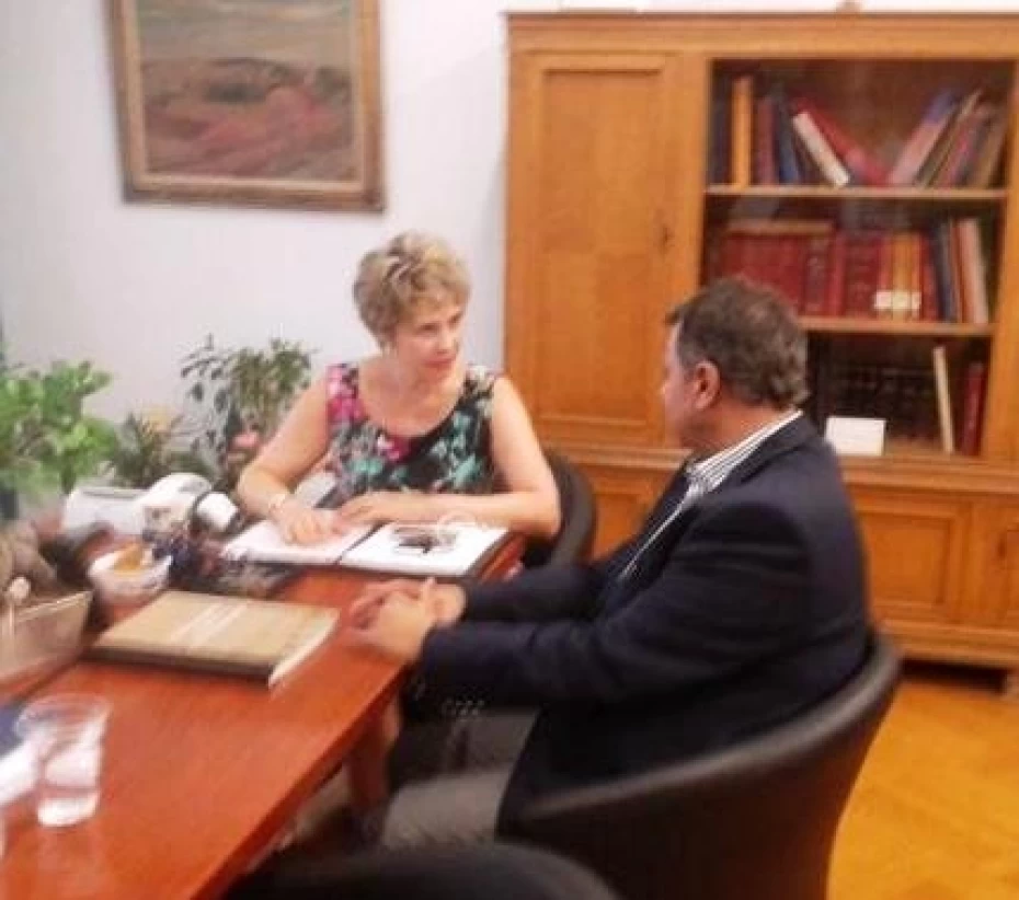 Συνάντηση της Υφυπουργού Υγείας, Κατερίνας Παπακώστα, με τον Πρόεδρο της ΕΣΕΕ, Βασίλη Κορκίδη