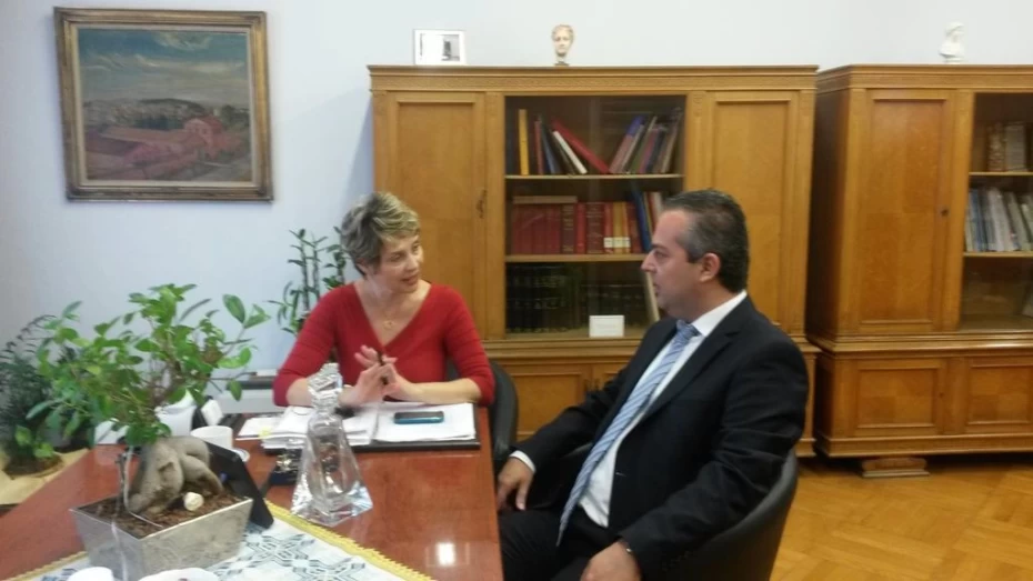 Συνάντηση της Υφυπουργού Υγείας, Κατερίνας Παπακώστα, με τον Δήμαρχο Χολαργού-Παπάγου.