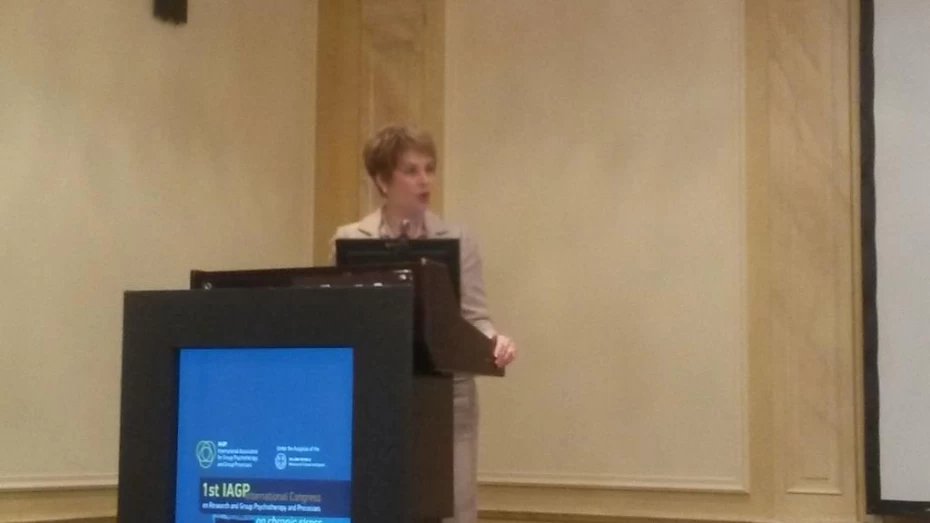 Ομιλία της Υφυπουργού Υγείας, Κατερίνας Παπακώστα, στο 1ο Διεθνές Συνέδριο στην Έρευνα και στην Ομαδική Ψυχοθεραπεία.