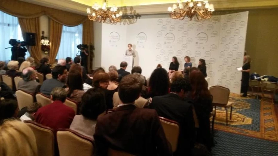 Ομιλία της Υφυπουργού Υγείας, Κατερίνας Παπακώστα, σε εκδήλωση για γυναίκες επιστήμονες.