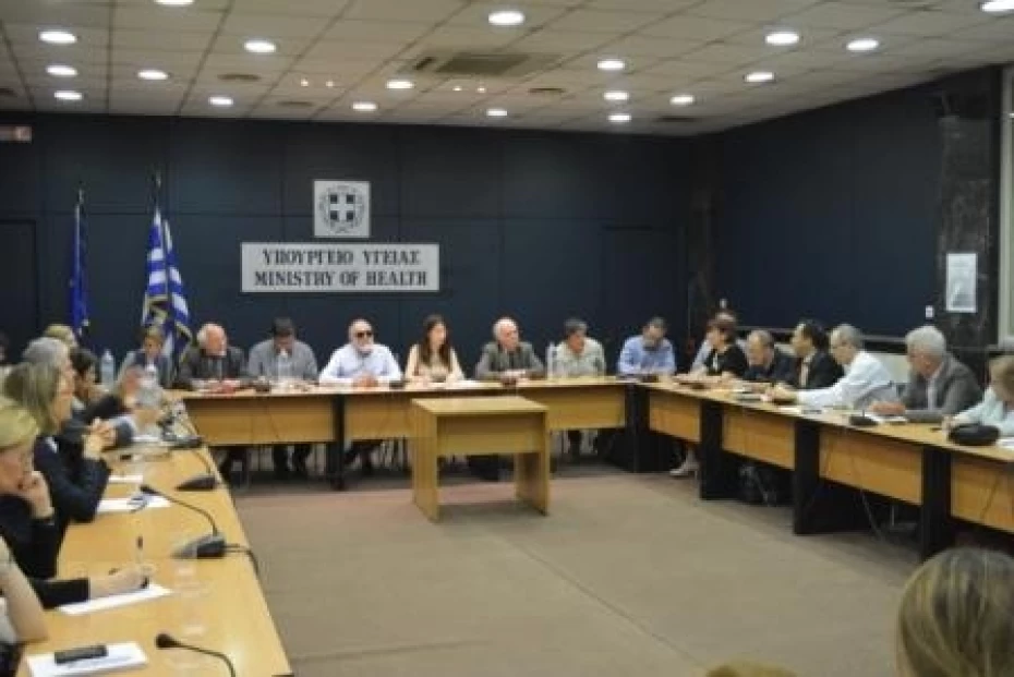 Σύσκεψη πολιτικής ηγεσίας Υπουργείου Υγείας με Πανεπιστημιακές Παιδιατρικές κλινικές. 8-5-2015