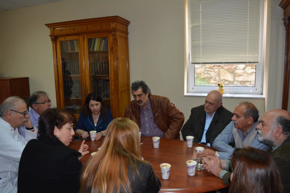 Επίσκεψη του αναπληρωτή υπουργού Υγείας στο Γ.Ν. Σύρου