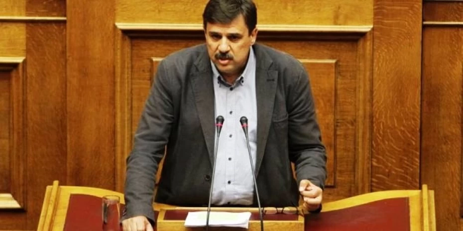 Ο υπουργός Υγείας, Ανδρέας Ξανθός στη Βουλή για την υποχρεωτικότητα των εμβολιασμών