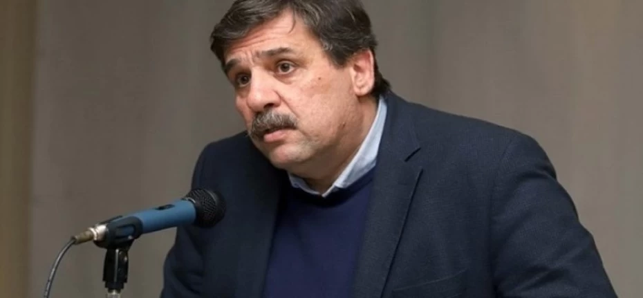 Ο χαιρετισμός του υπουργού Υγείας, Ανδρέα Ξανθού στην κοπή πίτας της Πανελλήνιας Ένωσης Φαρμακοβιομηχανίας 