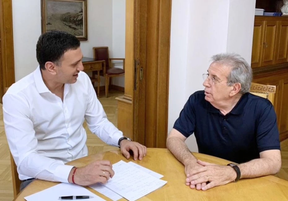 Συνάντηση Υπουργού Υγείας Βασίλη Κικίλια με τον καθηγητή Παναγιώτη Μπεχράκη
