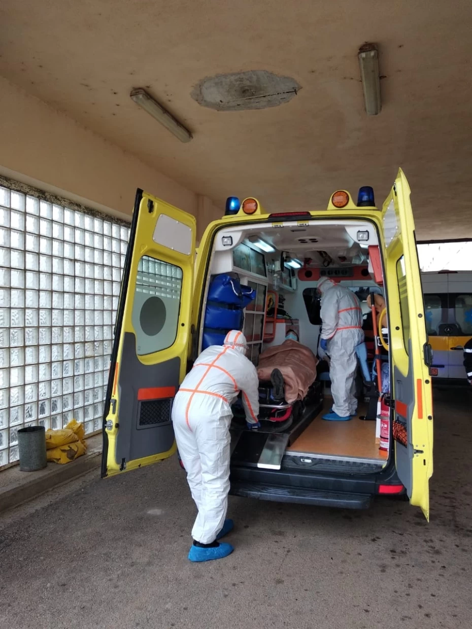 Για την επιτυχή έκβαση άσκησης προσομοίωσης για τον κορονοϊό ενημέρωσε τον Υπουργό Υγείας Βασίλη Κικίλια ο Πρόεδρος του ΕΚΑΒ