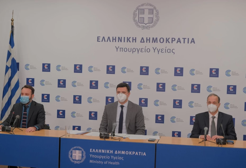 Ενημέρωση διαπιστευμένων συντακτών Υπουργείου Υγείας από τον Υπουργό Υγείας Βασίλη Κικίλια και τον Πρόεδρο της Ελληνικής Εταιρείας Λοιμώξεων Παναγιώτη Γαργαλιάνο-Κακολύρη