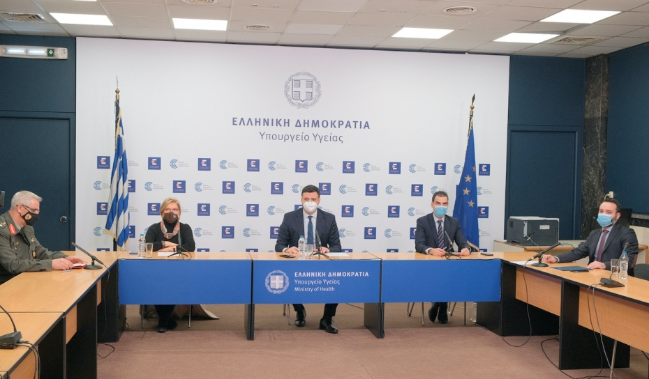 Eνημέρωση διαπ/νων συντακτών από τον Yπ. Yγείας B. Kικίλια, τον ΓΓ ΠΦΥ Μ. Θεμιστοκλέους, την Συντονίστρια Δ/ντρια της 7ης Πνευ/κής Κλινικής στο ΓΝΝΘΑ «Σωτηρία» & Πρόεδρο του ΚΕΣΥ Μ. Γκάγκα & τον υπεύθυνο για την εφοδιαστική αλυσίδα Ταξίαρχο Α. Περρή