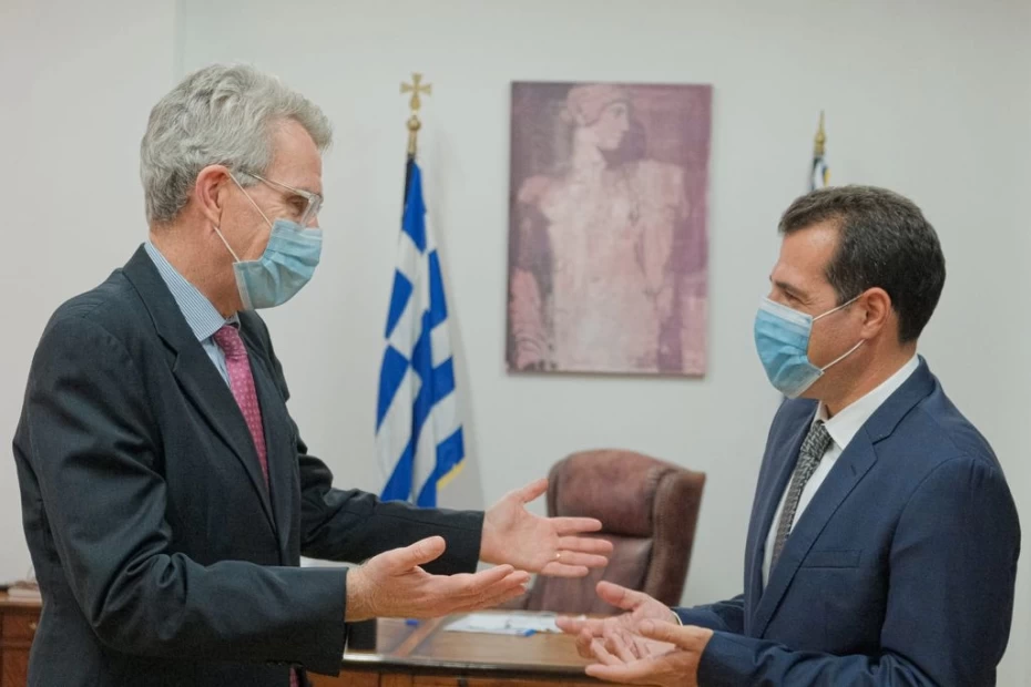 Συνάντηση του Υπουργού Υγείας Θάνου Πλεύρη με τον Πρέσβη των ΗΠΑ Geoffrey Pyatt
