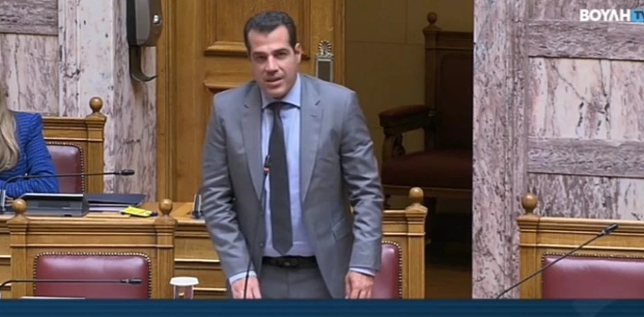 Απάντηση Υπουργού Υγείας Θάνου Πλεύρη στη Βουλή για ελλείψεις φαρμάκων