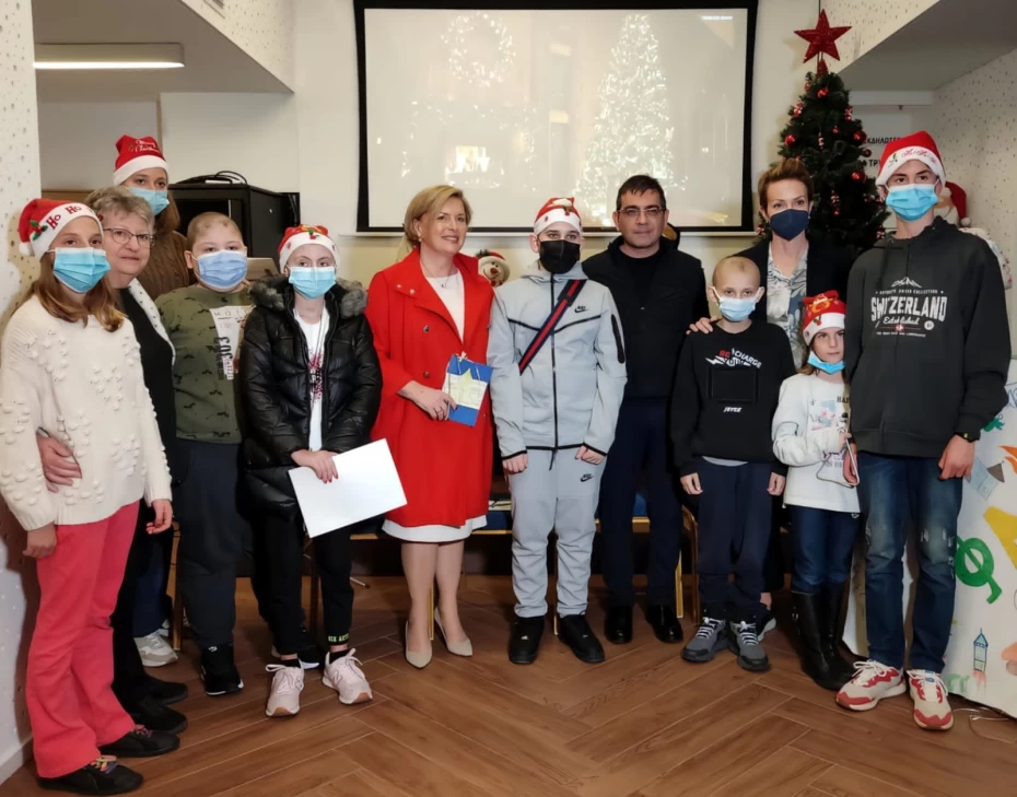 Κοντά στα παιδιά της «Φλόγας»