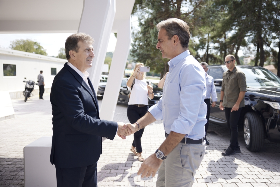 Επίσκεψη του Πρωθυπουργού, Κυριάκου Μητσοτάκη με τον Υπουργό Υγείας, Μιχάλη Χρυσοχοΐδη στο Νοσοκομείο «Παπανικολάου»