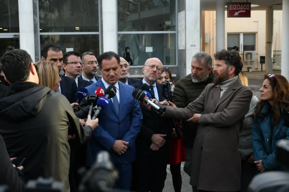Επίσκεψη του Υπουργού Υγείας Άδωνι Γεωργιάδη και των Υφυπουργών Μάριου Θεμιστοκλέους - Δημήτρη Βαρτζόπουλου σε Νοσοκομεία της Θεσσαλονίκης όπου πραγματοποιήθηκαν τα πρώτα απογευματινά χειρουργεία